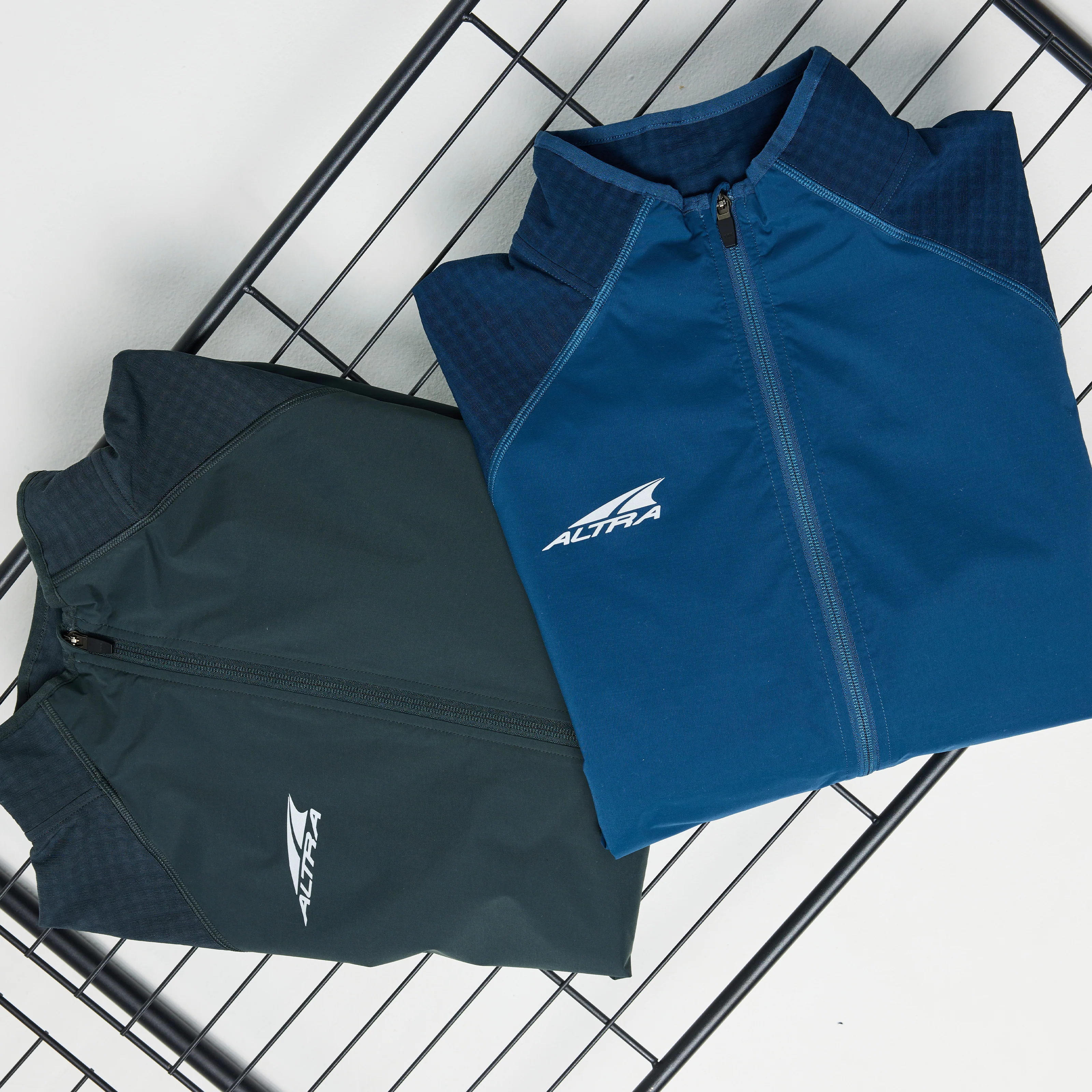 Men's Core Hybrid Jacket - Image 12