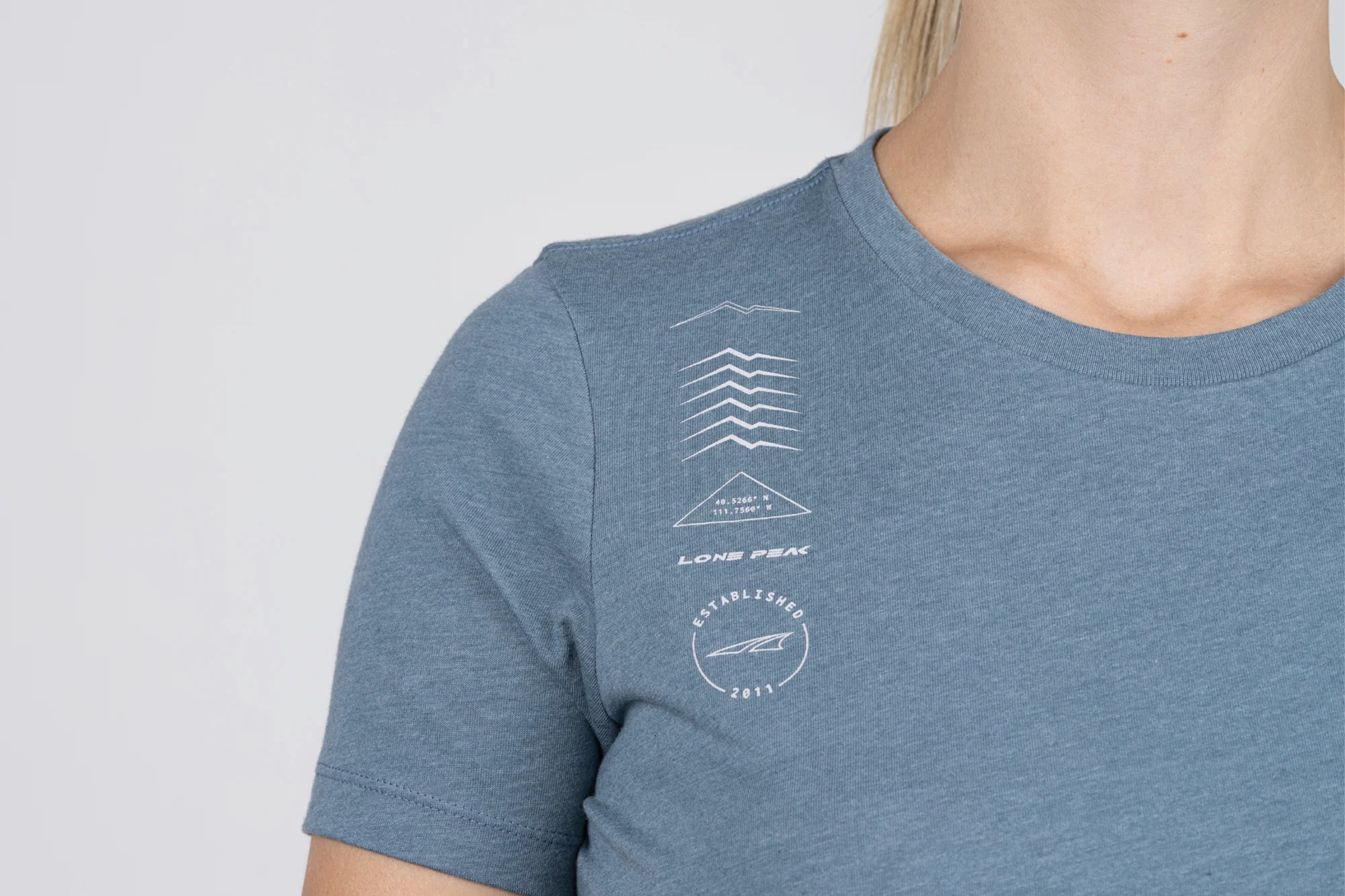 WOMEN'S LEGEND SHORT SLEEVE - Image 8